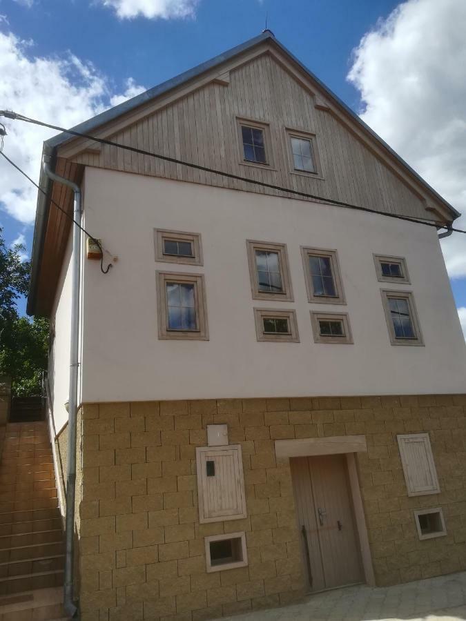 Ubytovani U Krizu Bulhary Kültér fotó